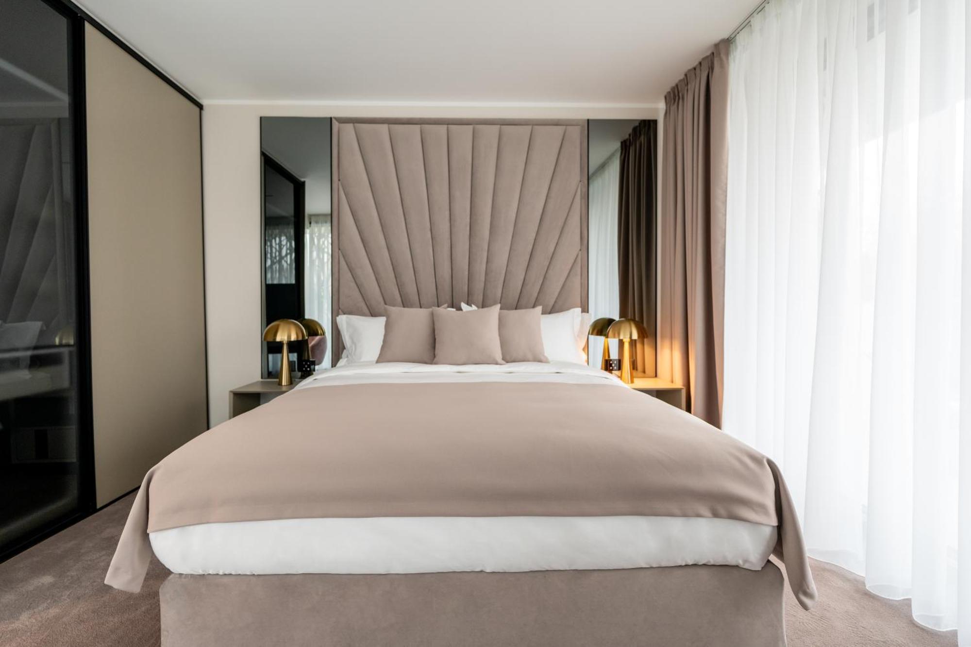 New Belgrade Premium Hotel Extérieur photo